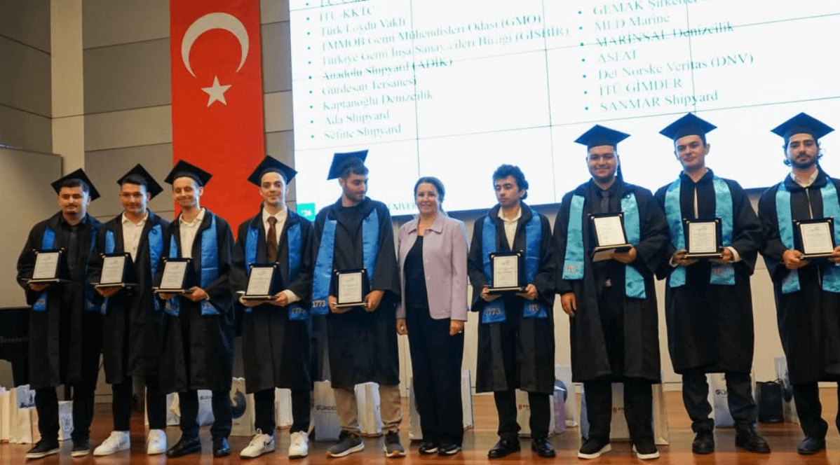 İTÜ Gemi İnşaatı ve Deniz Bilimleri Fakültesi Mezuniyet Töreni'nde Gençlerle Buluştuk